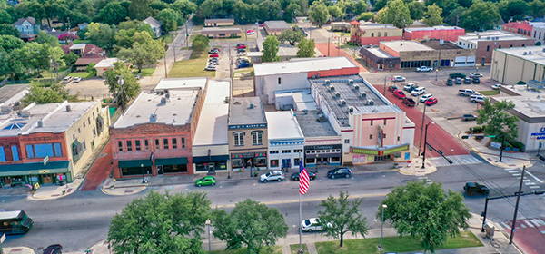 Photo of the Downtown Courthouse Square in Gainesville, TX